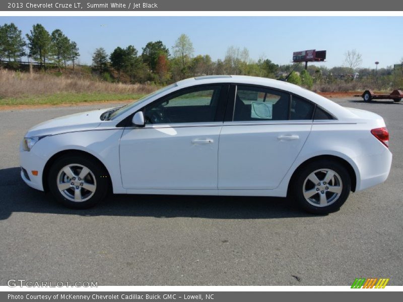 Summit White / Jet Black 2013 Chevrolet Cruze LT