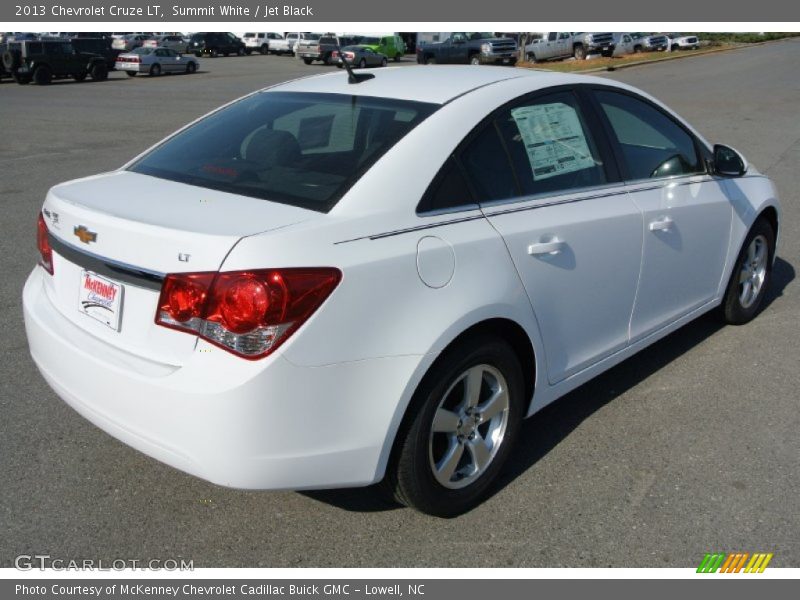 Summit White / Jet Black 2013 Chevrolet Cruze LT