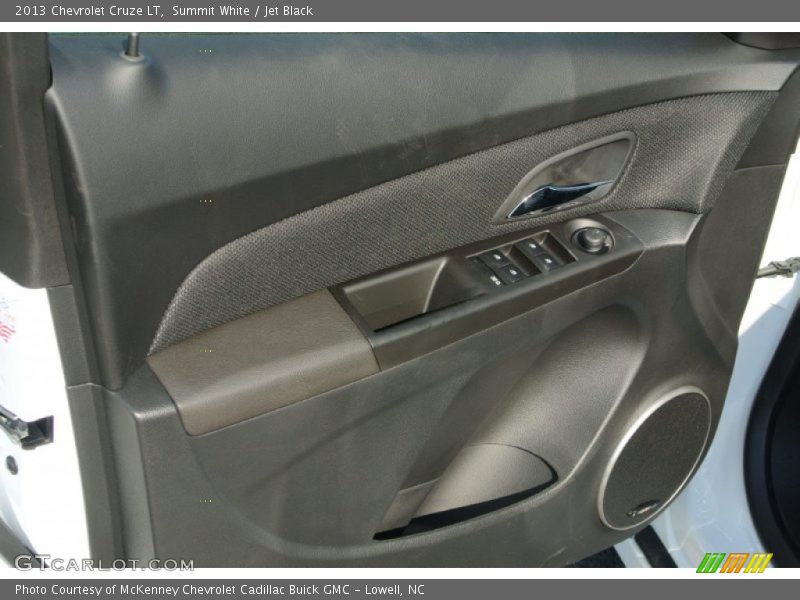 Summit White / Jet Black 2013 Chevrolet Cruze LT