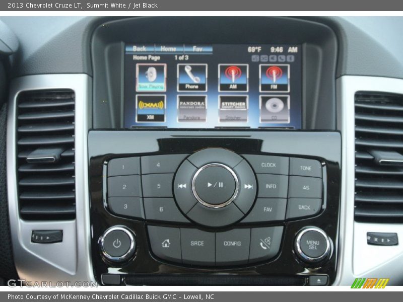 Summit White / Jet Black 2013 Chevrolet Cruze LT