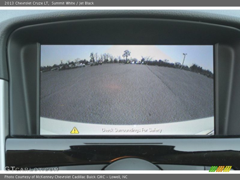 Summit White / Jet Black 2013 Chevrolet Cruze LT