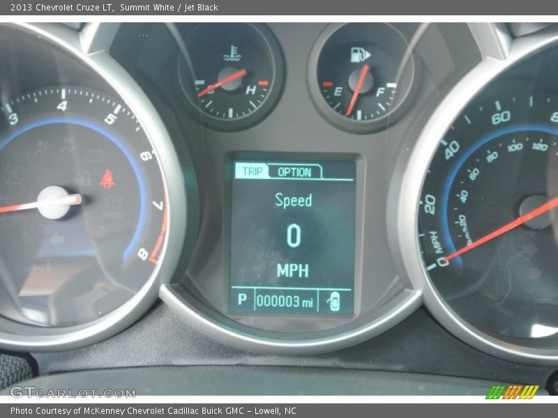Summit White / Jet Black 2013 Chevrolet Cruze LT