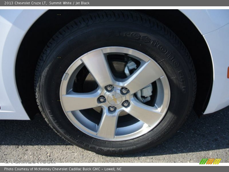 Summit White / Jet Black 2013 Chevrolet Cruze LT