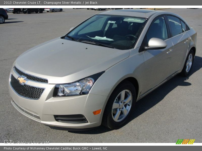 Champagne Silver Metallic / Jet Black 2013 Chevrolet Cruze LT
