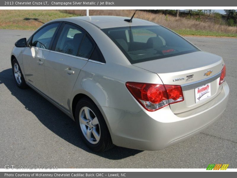 Champagne Silver Metallic / Jet Black 2013 Chevrolet Cruze LT