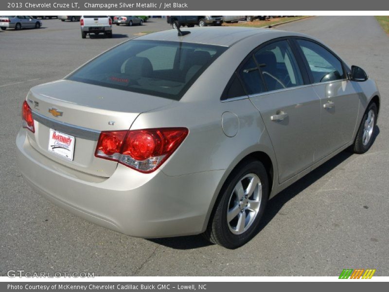 Champagne Silver Metallic / Jet Black 2013 Chevrolet Cruze LT