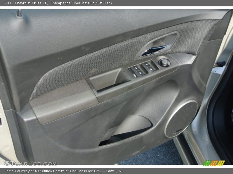 Champagne Silver Metallic / Jet Black 2013 Chevrolet Cruze LT
