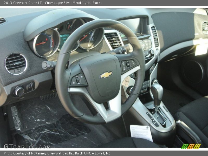Champagne Silver Metallic / Jet Black 2013 Chevrolet Cruze LT
