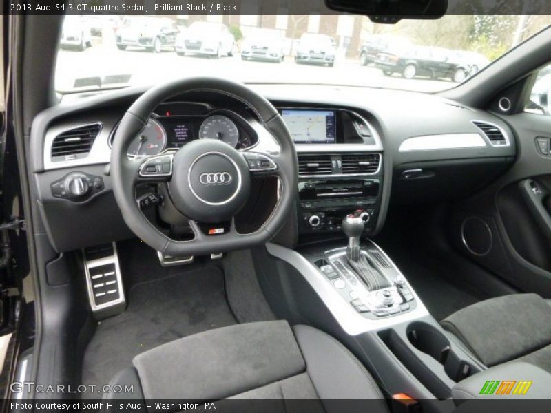 Dashboard of 2013 S4 3.0T quattro Sedan