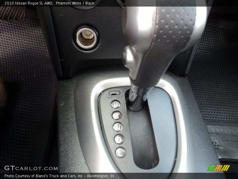 Phantom White / Black 2010 Nissan Rogue SL AWD