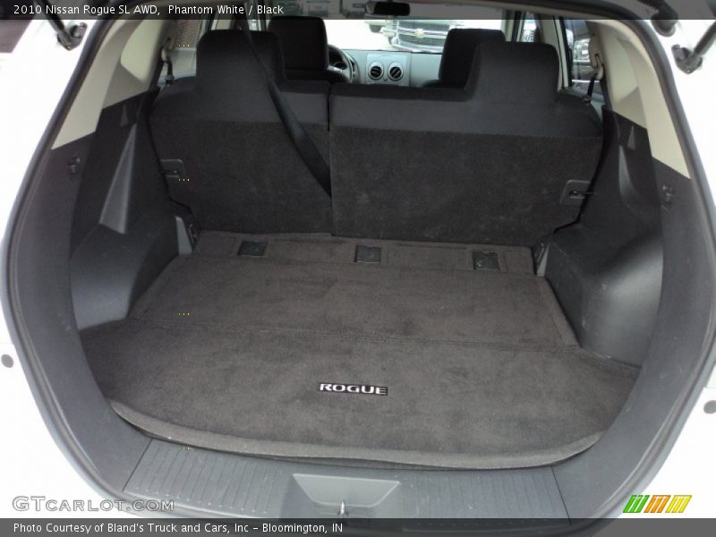 Phantom White / Black 2010 Nissan Rogue SL AWD