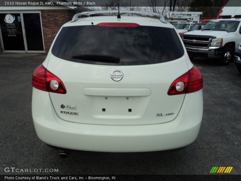 Phantom White / Black 2010 Nissan Rogue SL AWD