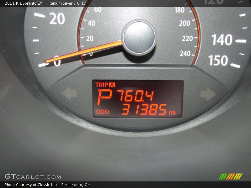 Titanium Silver / Gray 2011 Kia Sorento EX