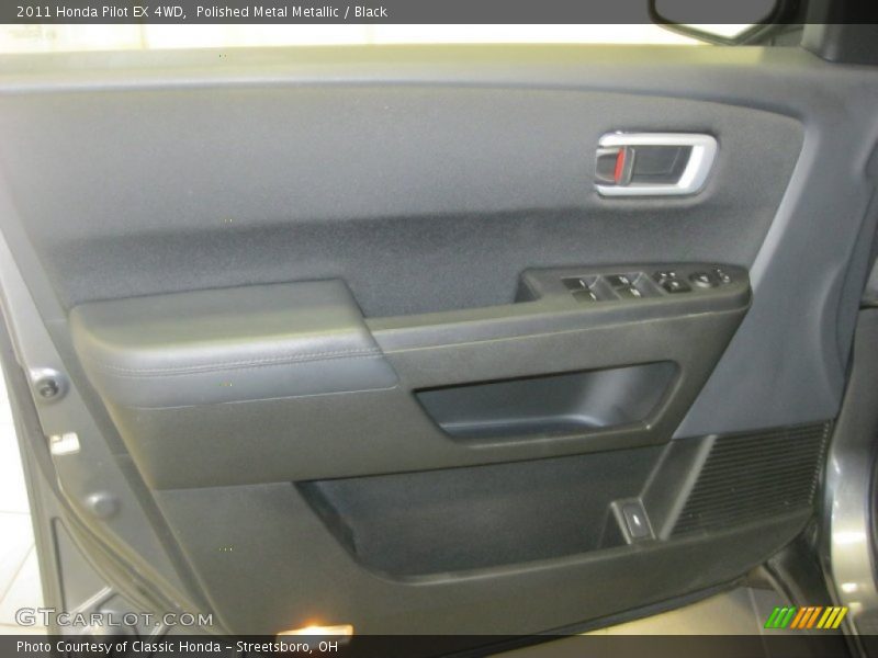 Polished Metal Metallic / Black 2011 Honda Pilot EX 4WD