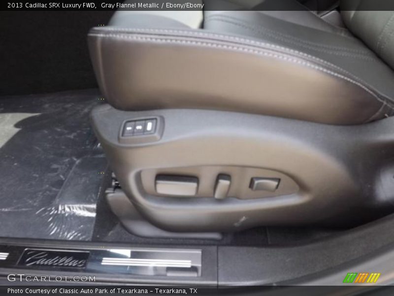 Gray Flannel Metallic / Ebony/Ebony 2013 Cadillac SRX Luxury FWD