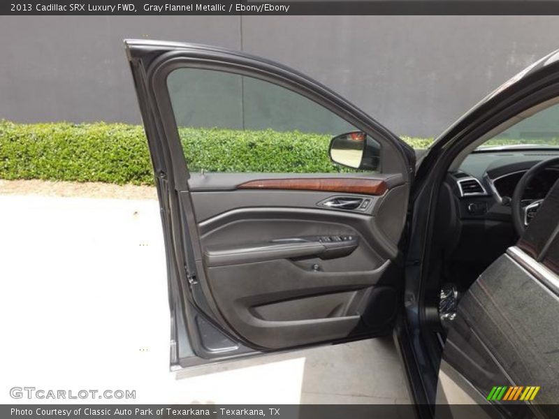 Gray Flannel Metallic / Ebony/Ebony 2013 Cadillac SRX Luxury FWD