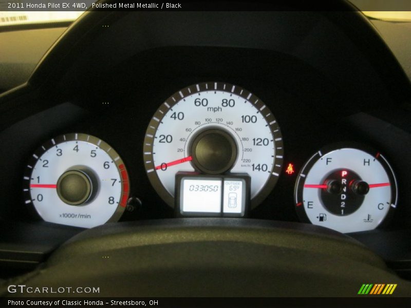 Polished Metal Metallic / Black 2011 Honda Pilot EX 4WD