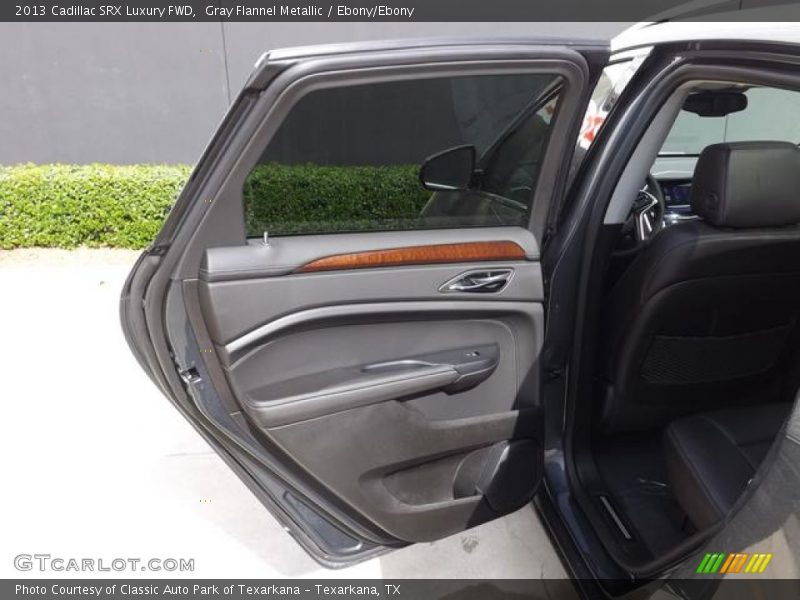 Gray Flannel Metallic / Ebony/Ebony 2013 Cadillac SRX Luxury FWD