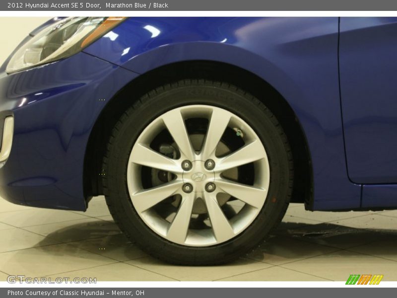 Marathon Blue / Black 2012 Hyundai Accent SE 5 Door