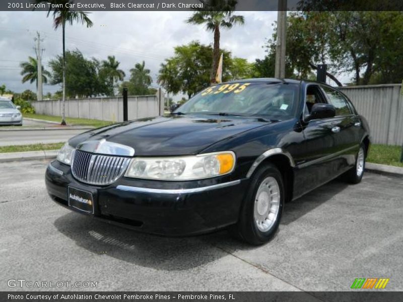 Black Clearcoat / Dark Charcoal 2001 Lincoln Town Car Executive