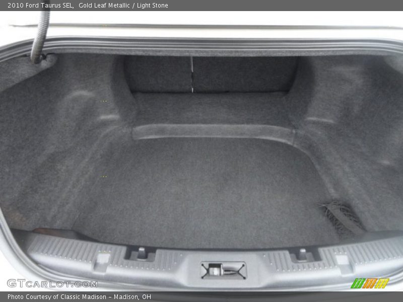 Gold Leaf Metallic / Light Stone 2010 Ford Taurus SEL