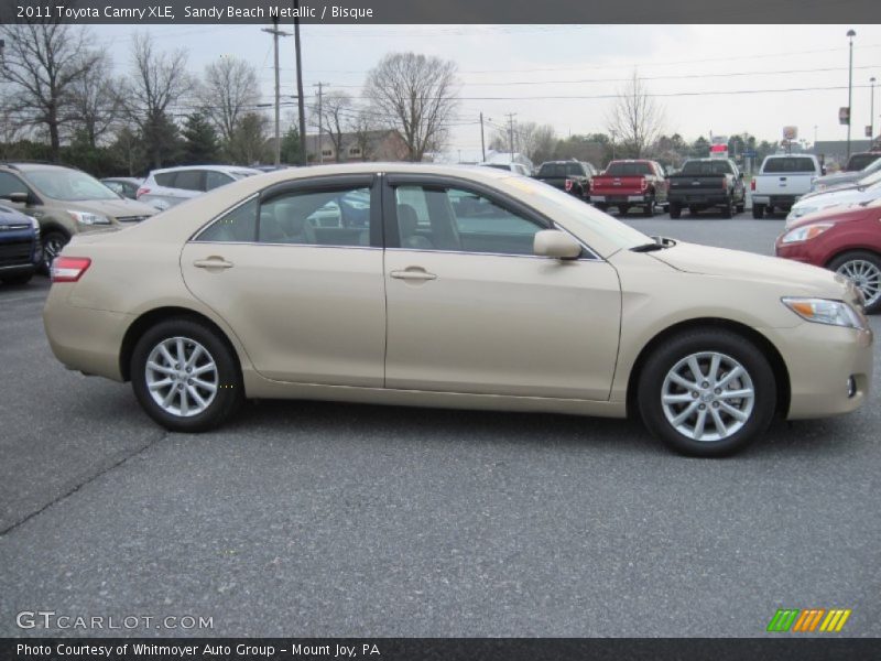 Sandy Beach Metallic / Bisque 2011 Toyota Camry XLE