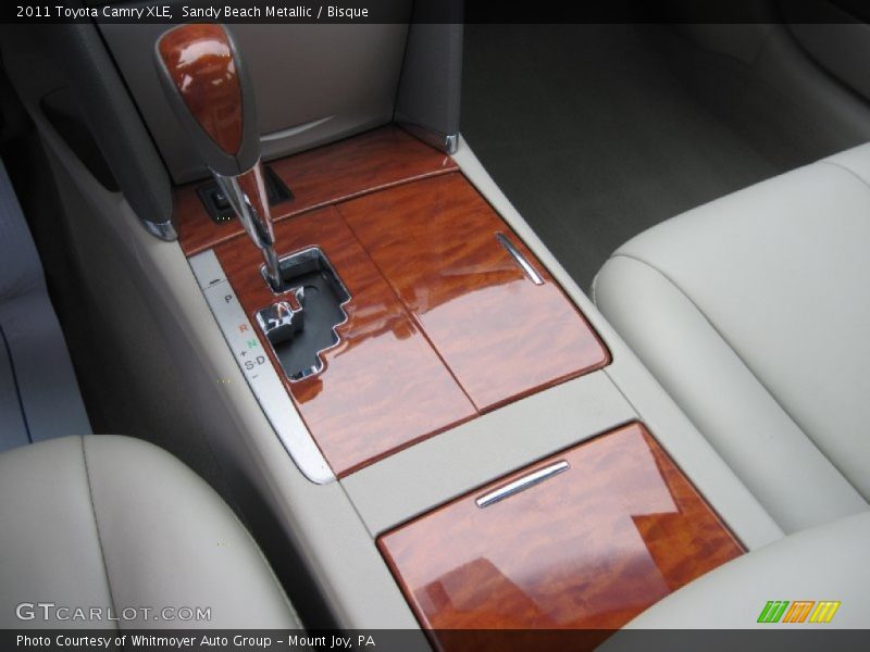 Sandy Beach Metallic / Bisque 2011 Toyota Camry XLE