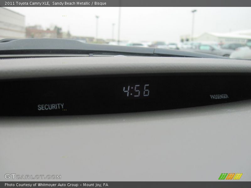 Sandy Beach Metallic / Bisque 2011 Toyota Camry XLE