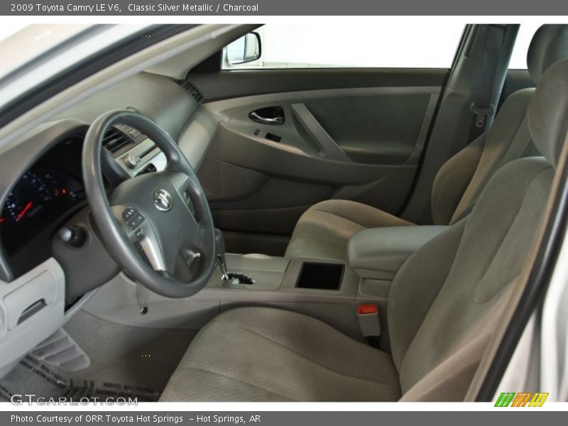Classic Silver Metallic / Charcoal 2009 Toyota Camry LE V6