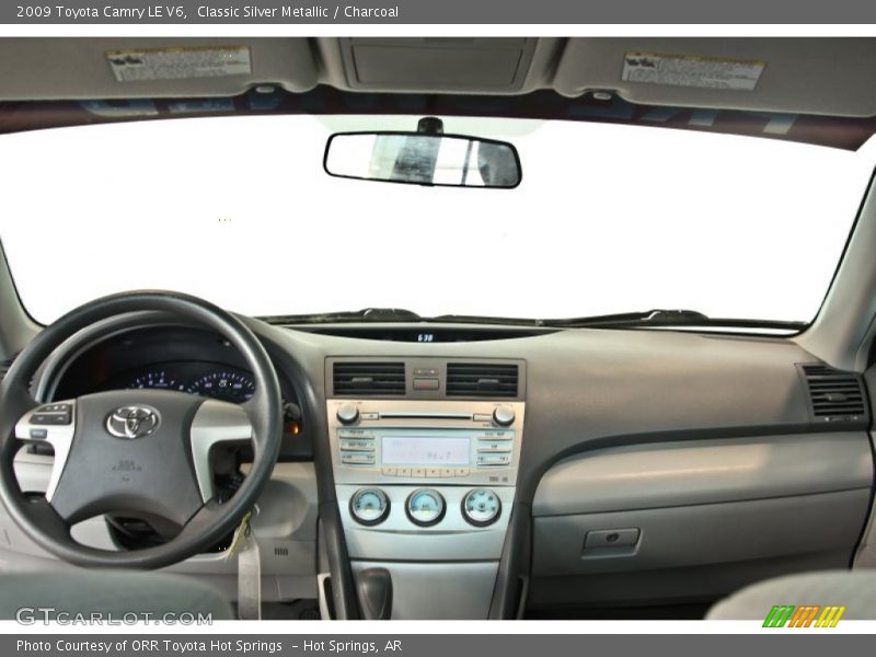 Classic Silver Metallic / Charcoal 2009 Toyota Camry LE V6
