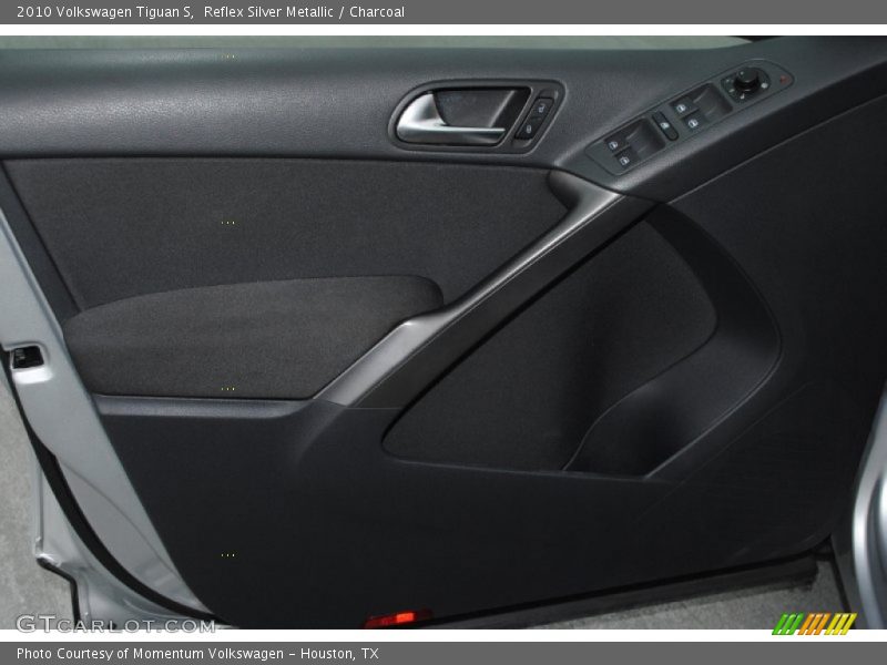 Reflex Silver Metallic / Charcoal 2010 Volkswagen Tiguan S
