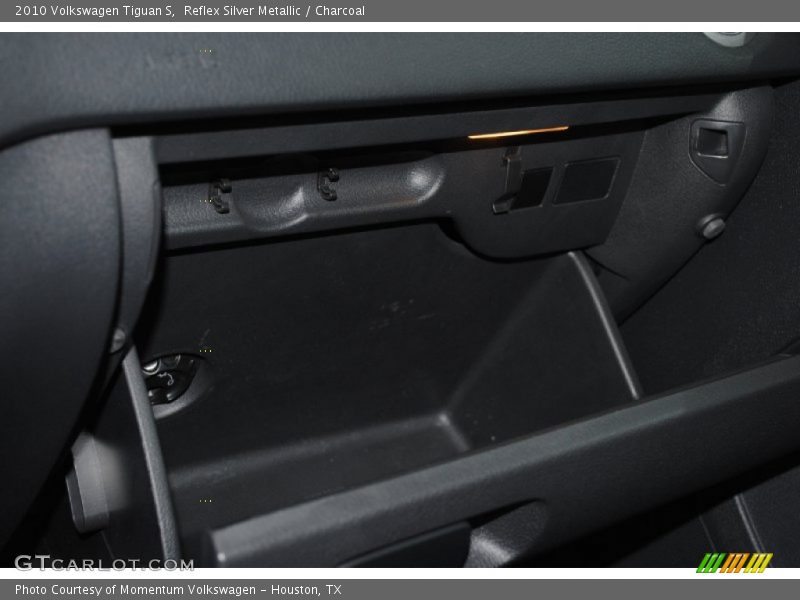 Reflex Silver Metallic / Charcoal 2010 Volkswagen Tiguan S