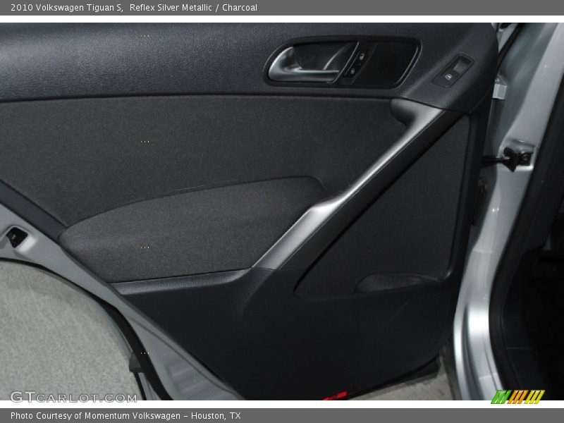 Reflex Silver Metallic / Charcoal 2010 Volkswagen Tiguan S