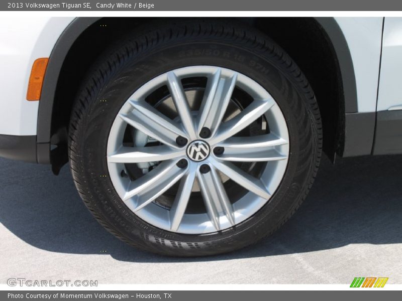 Candy White / Beige 2013 Volkswagen Tiguan SE