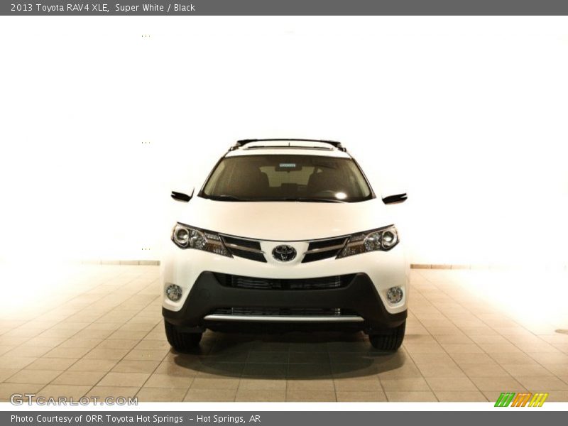 Super White / Black 2013 Toyota RAV4 XLE