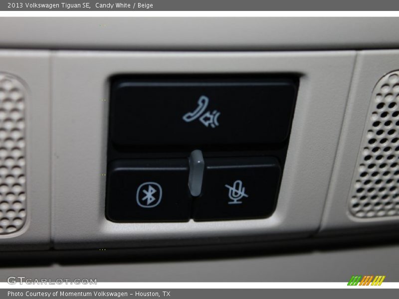 Candy White / Beige 2013 Volkswagen Tiguan SE