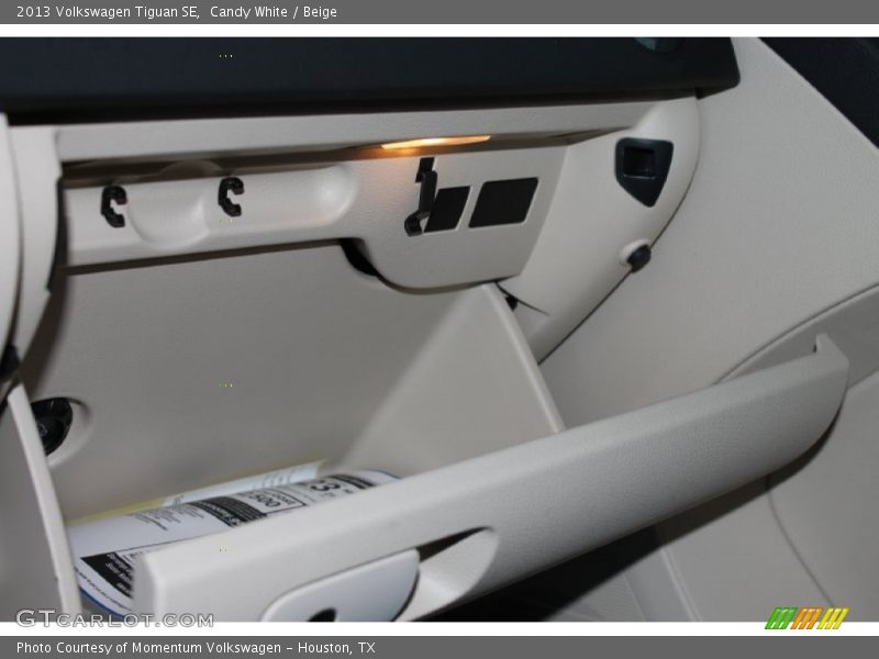 Candy White / Beige 2013 Volkswagen Tiguan SE