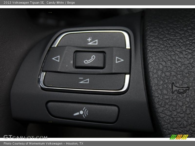 Candy White / Beige 2013 Volkswagen Tiguan SE