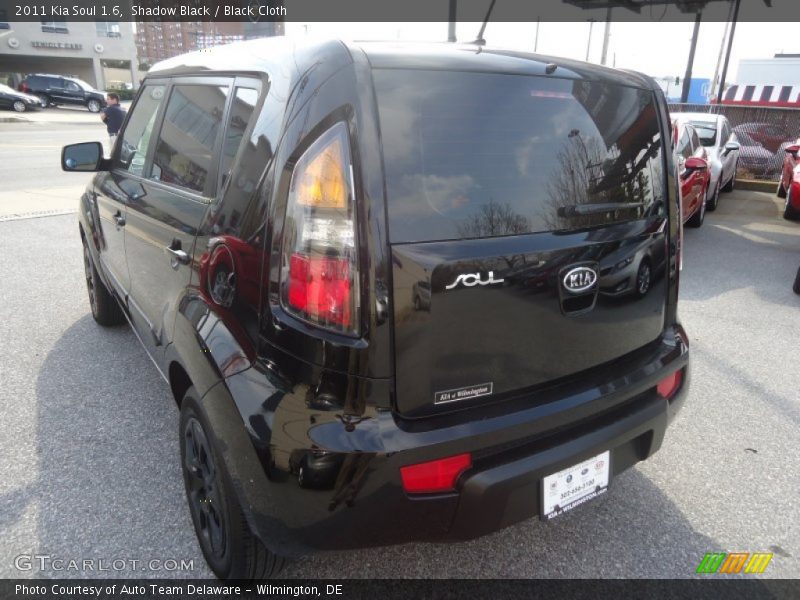 Shadow Black / Black Cloth 2011 Kia Soul 1.6