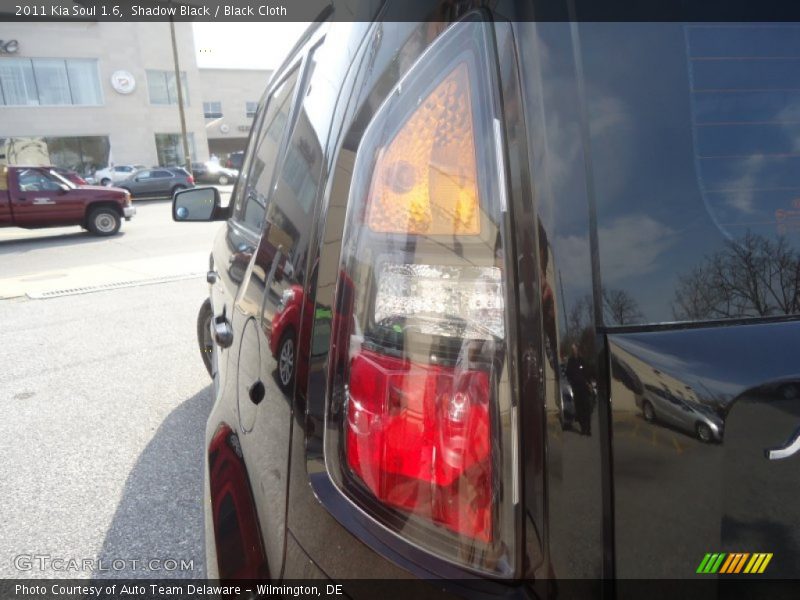 Shadow Black / Black Cloth 2011 Kia Soul 1.6