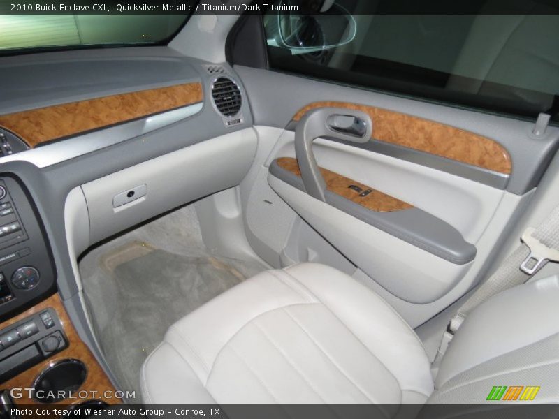  2010 Enclave CXL Titanium/Dark Titanium Interior