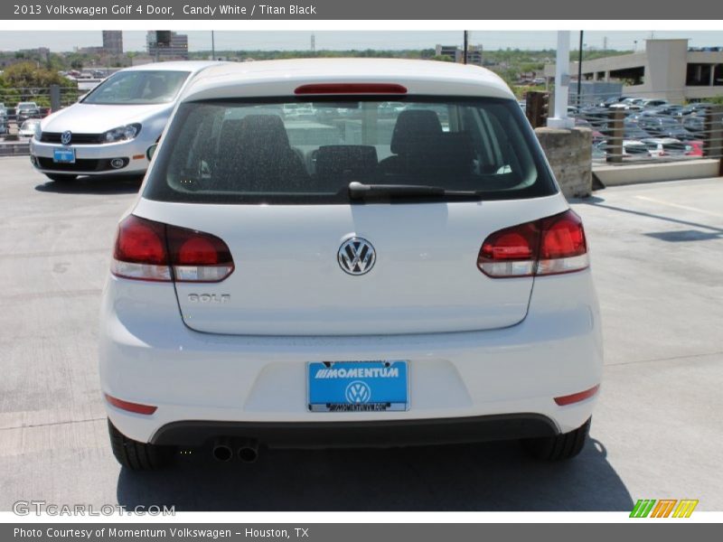 Candy White / Titan Black 2013 Volkswagen Golf 4 Door