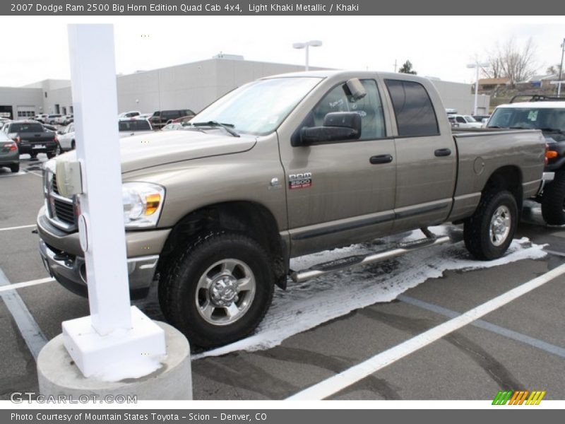 Light Khaki Metallic / Khaki 2007 Dodge Ram 2500 Big Horn Edition Quad Cab 4x4