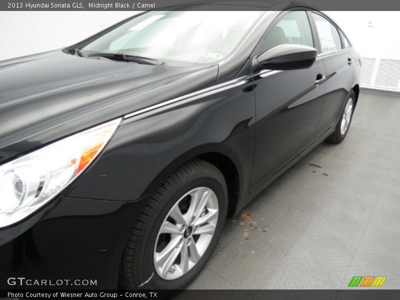 Midnight Black / Camel 2013 Hyundai Sonata GLS