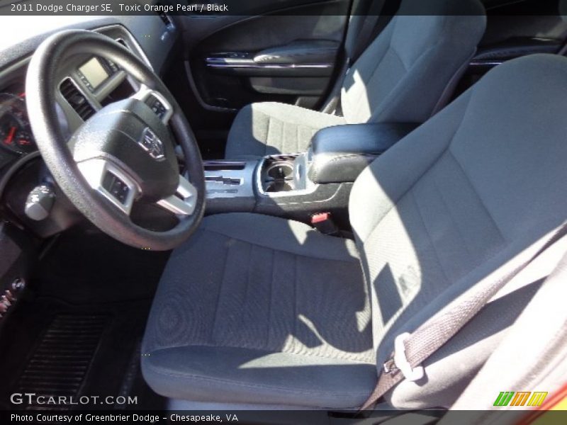 Toxic Orange Pearl / Black 2011 Dodge Charger SE