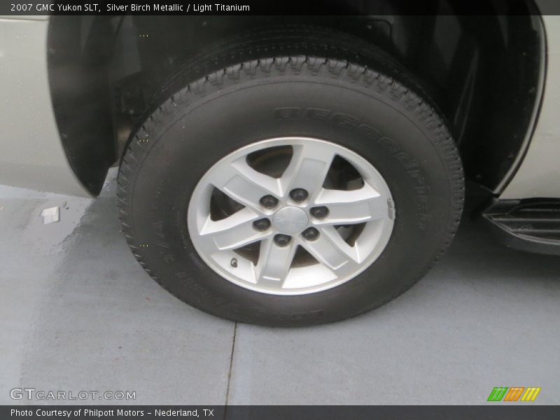 Silver Birch Metallic / Light Titanium 2007 GMC Yukon SLT