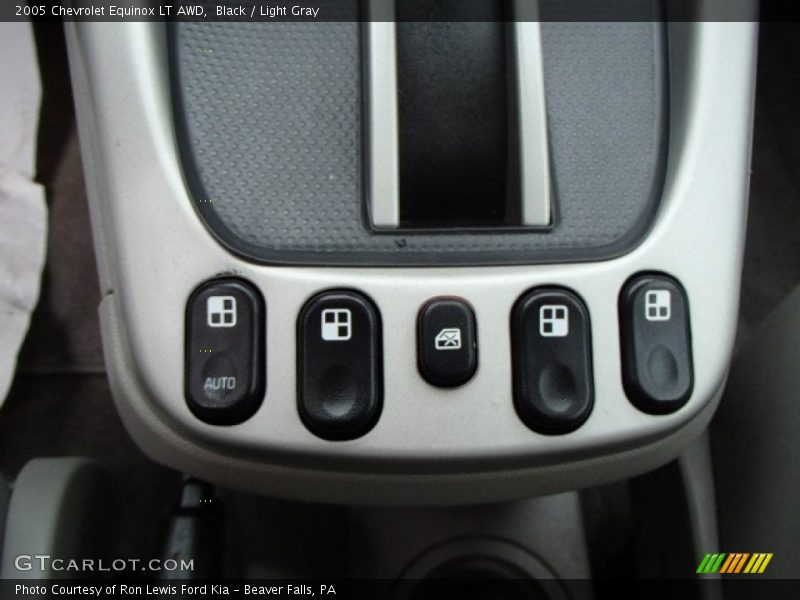 Black / Light Gray 2005 Chevrolet Equinox LT AWD