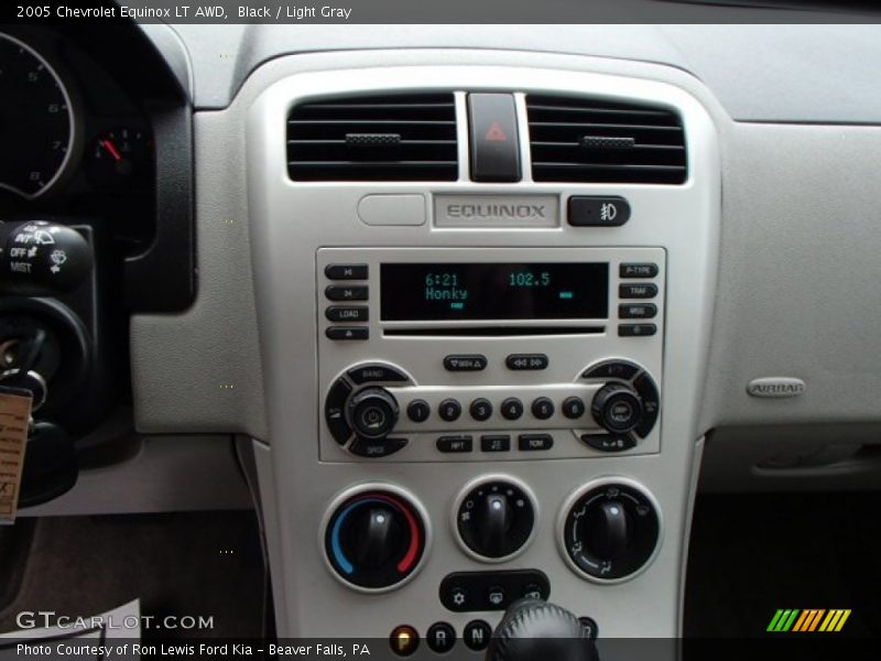 Black / Light Gray 2005 Chevrolet Equinox LT AWD