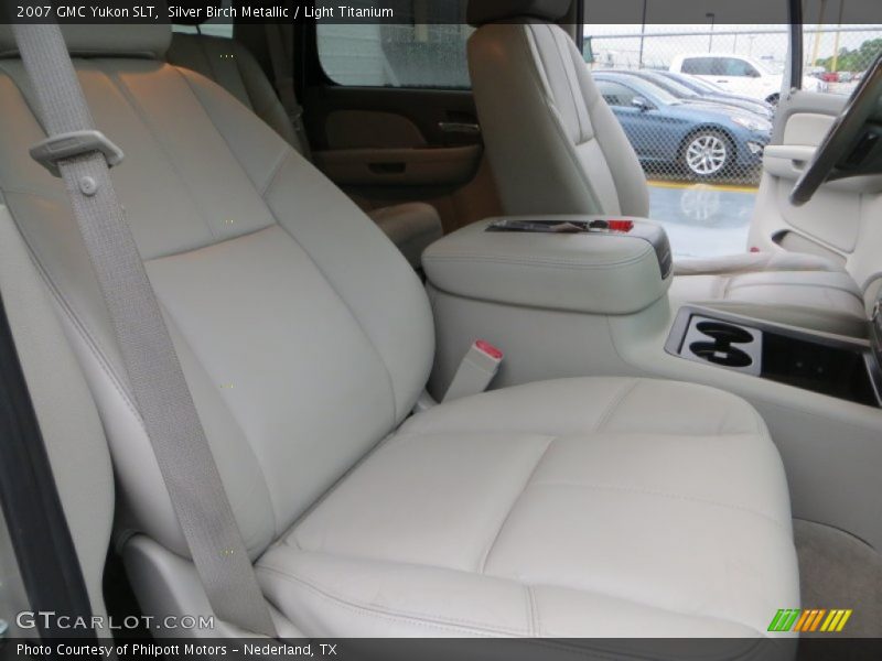 Silver Birch Metallic / Light Titanium 2007 GMC Yukon SLT