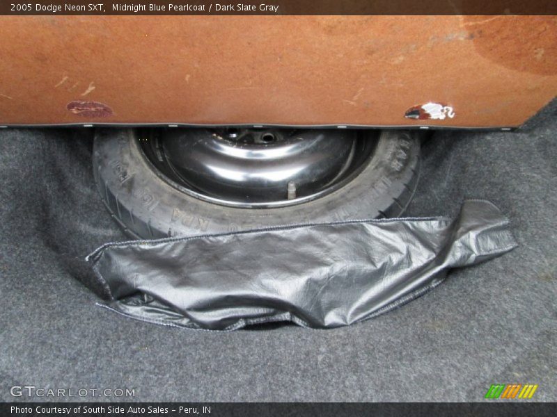 Midnight Blue Pearlcoat / Dark Slate Gray 2005 Dodge Neon SXT